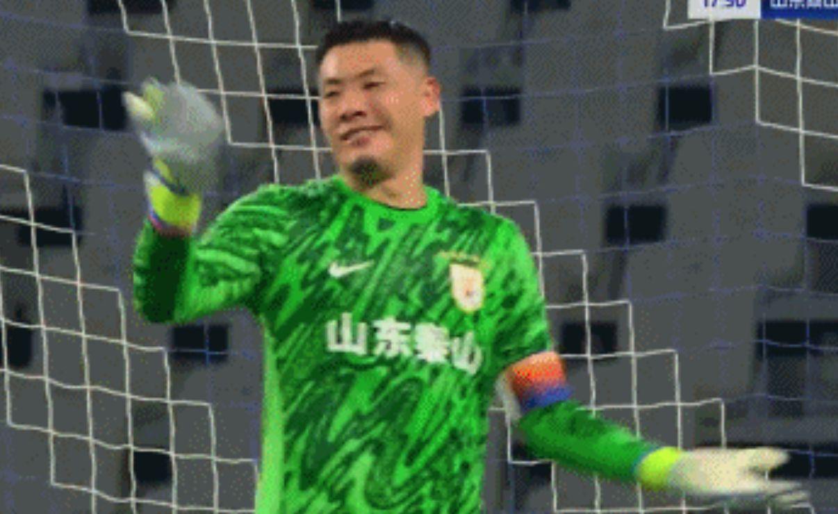 这裁判太黑, 错过了领先 这裁判太黑, 错过了领先