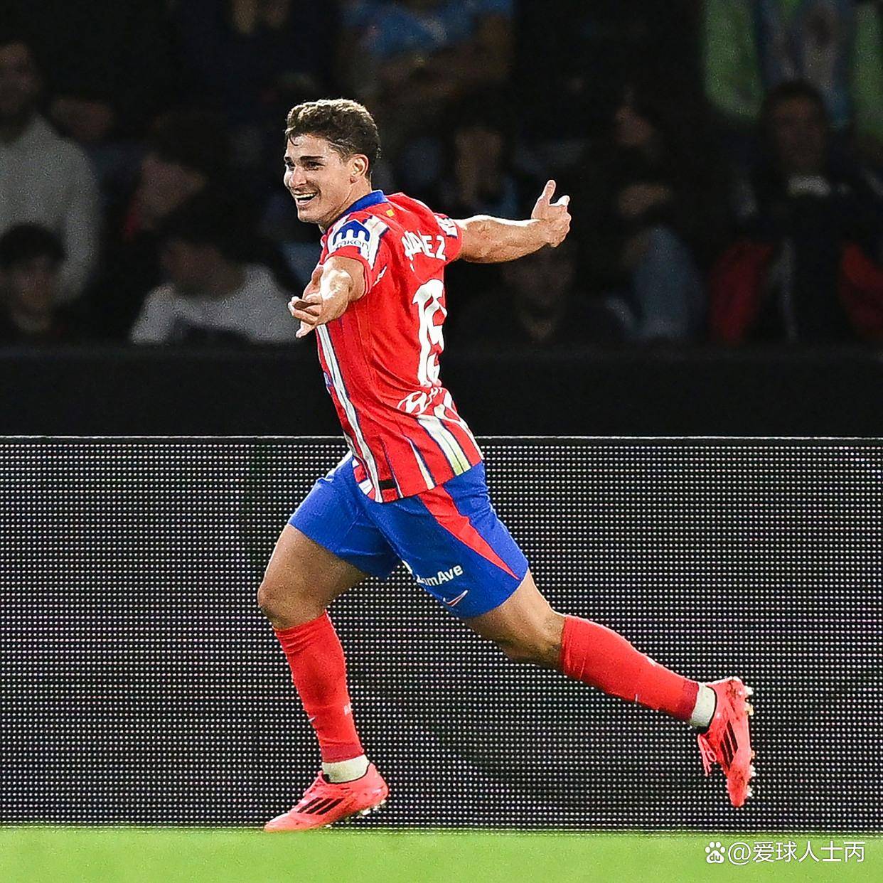 里竞技的阿, 斯阵中的一 里竞技的阿, 斯阵中的一