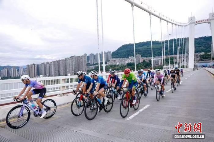 其中骑行距, 为期三天